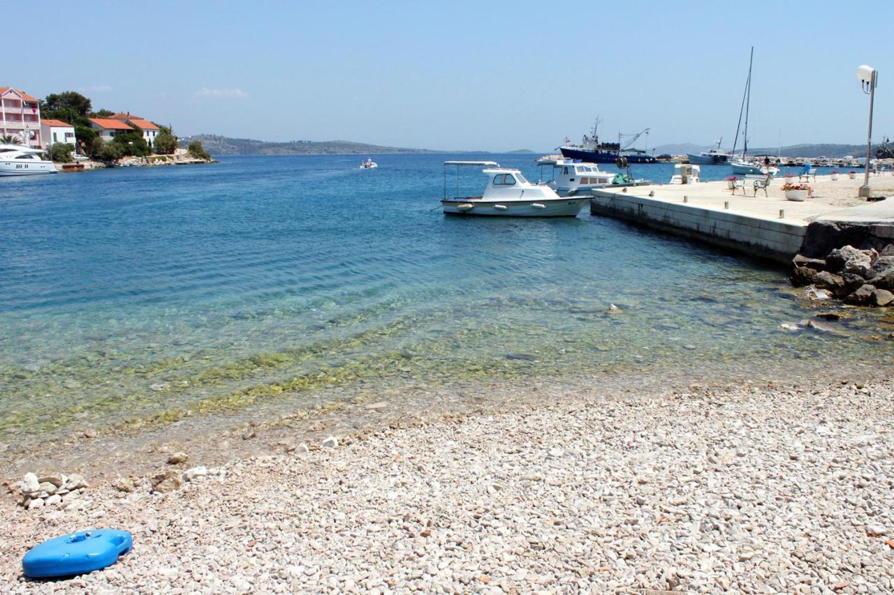 Apartments With A Parking Space Sali, Dugi Otok - 8136 Dış mekan fotoğraf